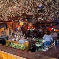 Rockkonzerte in Maverick Saloon, Santa Ynez, CA Maverick Saloon, Santa Ynez, CA