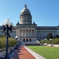 Rock-Konzertplan in Frankfort, KY Frankfort, KY