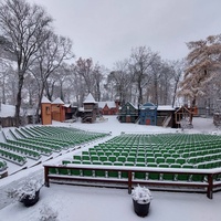 Freilichtbühne, Waren