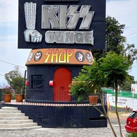 KISS Lounge, Toluca