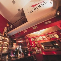 Cardinal Bar, Tricca