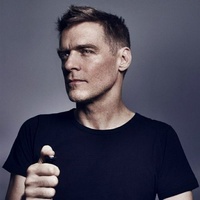 Bryan Adams