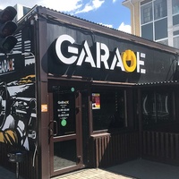 Bar Garage, Pensa