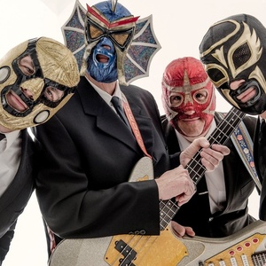 Los Straitjackets