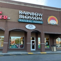 Rockkonzerte in Rainbow Blossom Highlands, Louisville, KY Rainbow Blossom Highlands, Louisville, KY